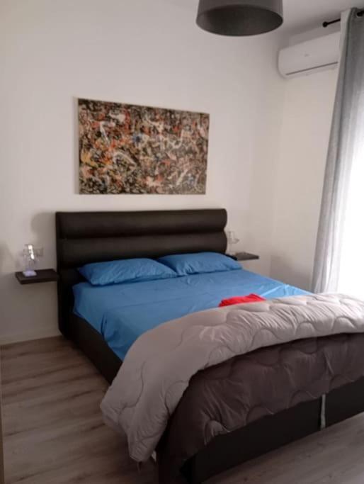 Andrea Central Apartment Бари Экстерьер фото
