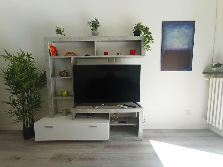Andrea Central Apartment Бари Экстерьер фото