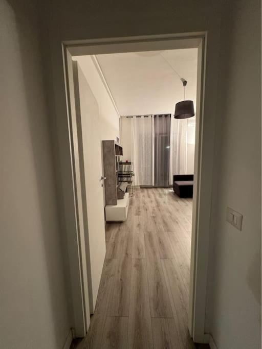 Andrea Central Apartment Бари Экстерьер фото