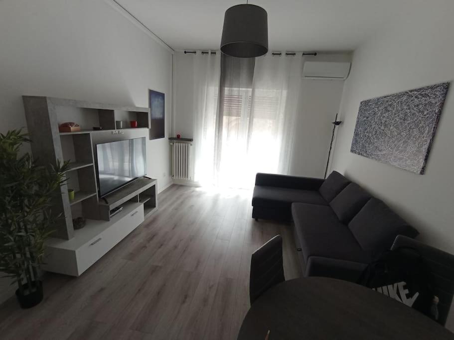 Andrea Central Apartment Бари Экстерьер фото